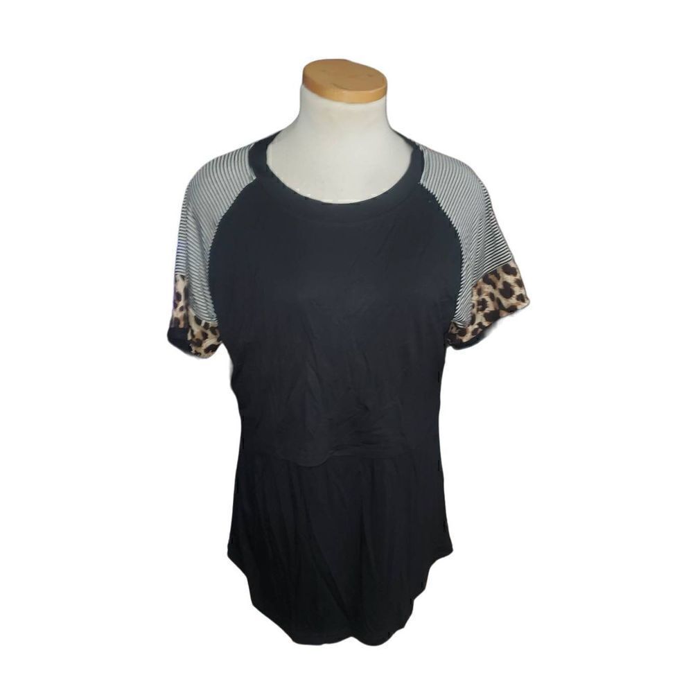 NWT SMALLSHOW MATERNITY TOP - Picture 2 of 10